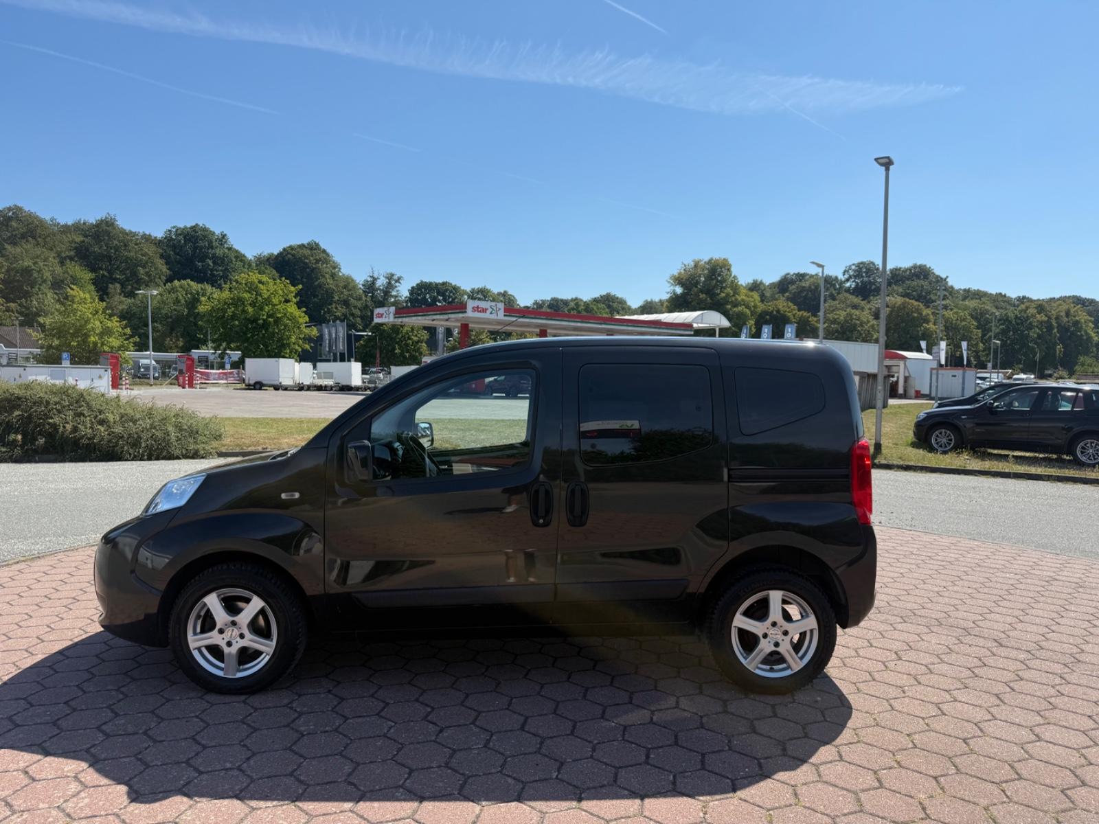 Fiat Qubo 2010 — engine 1.360 cm³, 73 HP (54kW)