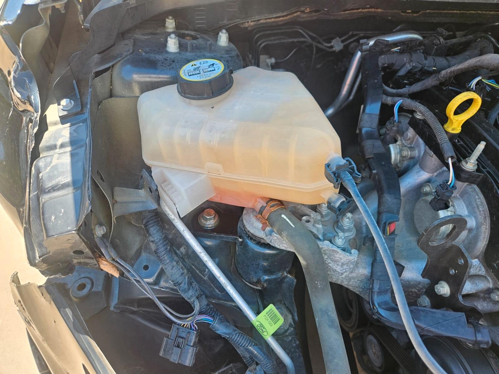 Ford Fiesta 2013 — photo 19