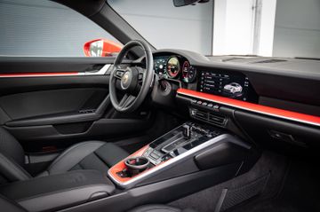 Porsche 992 Carrera*LED*PANO*Park-360*Approved*Sport-AGA