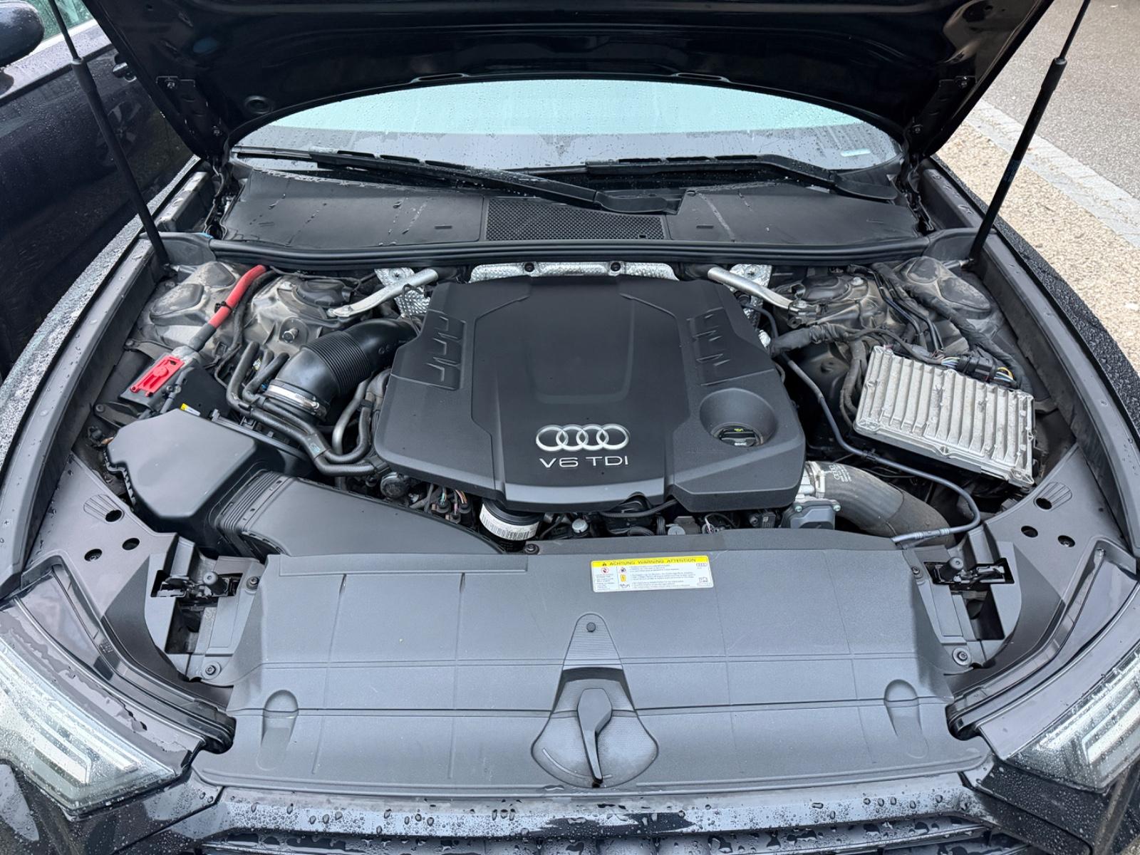 Audi A6 Lim. 50 TDI quattro sport,AHK,PANO,19%