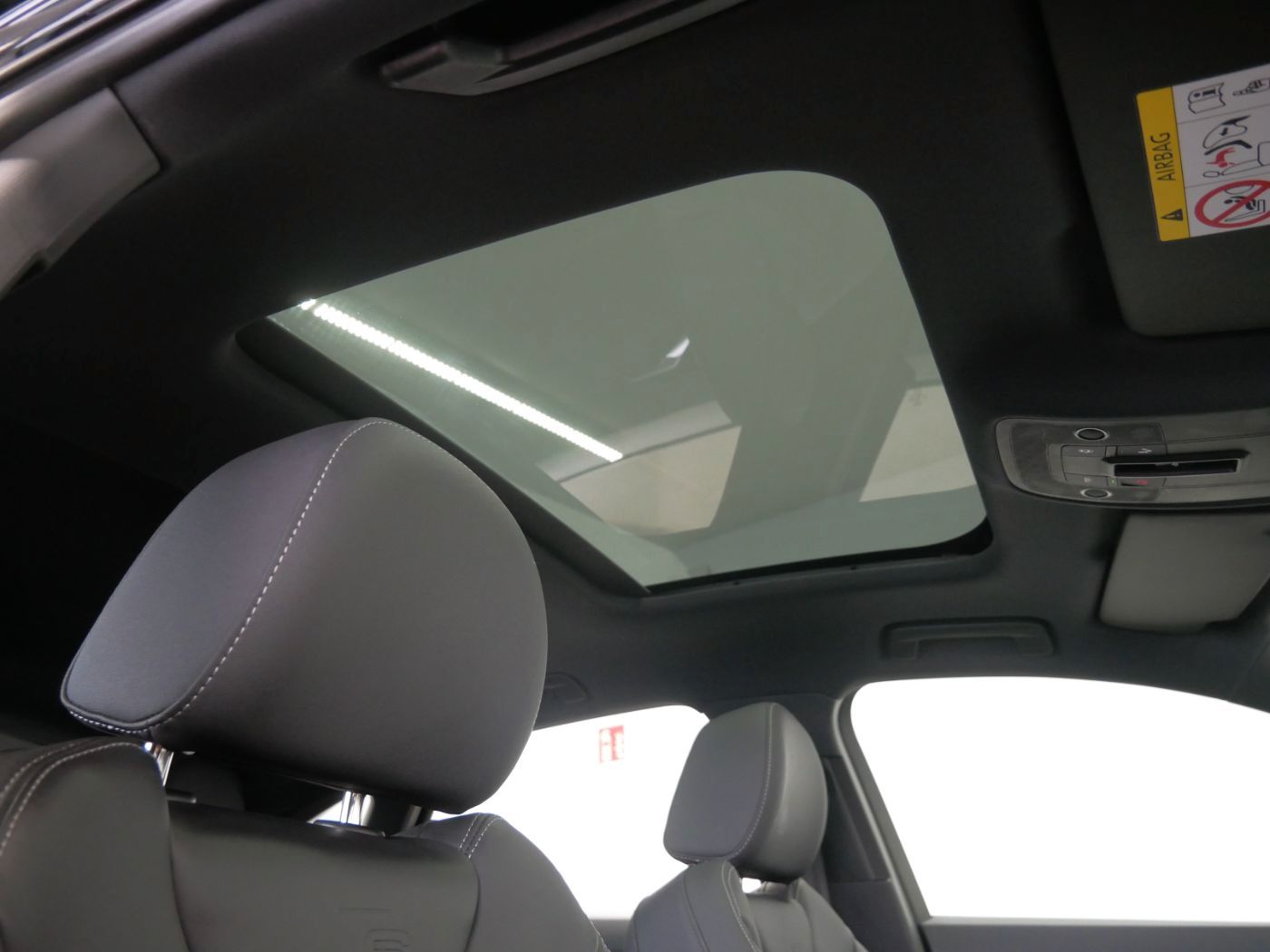 Audi Q3 Sportback 40 TDI quattro S line MATRIX PANO foto 15