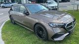 Mercedes-Benz E 300 de T Autom. mit EQ Hybrid Tech - AMG - Mercedes-Benz Hybrid (Diesel/Elektro): Braun