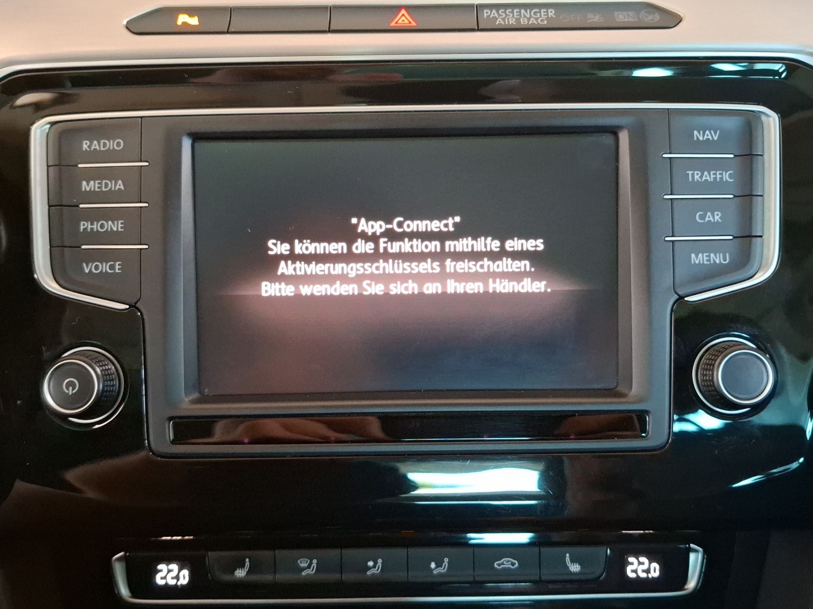 Fahrzeugabbildung Volkswagen Passat Variant TDI Highline LED Navi ACC PDC SH