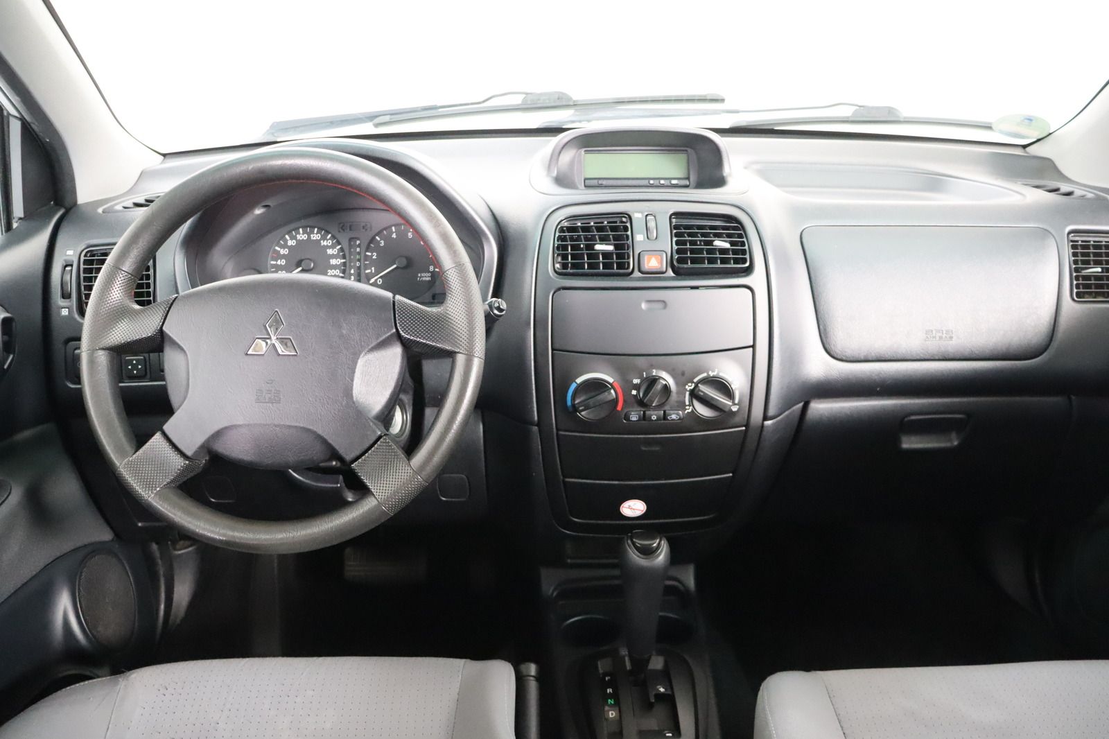 Fahrzeugabbildung Mitsubishi Space Star 1.6 Comfort Automatik HU/AU neu