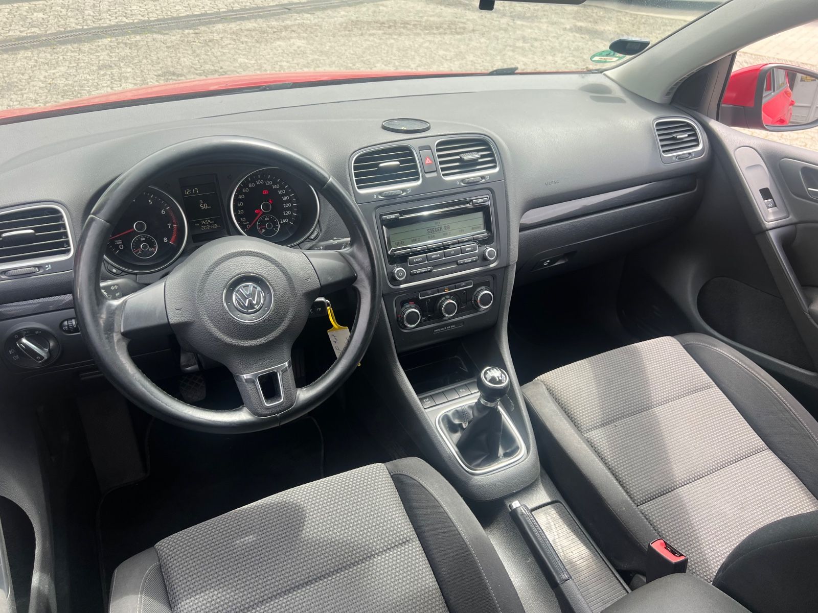 Fahrzeugabbildung Volkswagen Golf VI 1.6 Comfortline * SCHIEBEDACH *1.HAND*