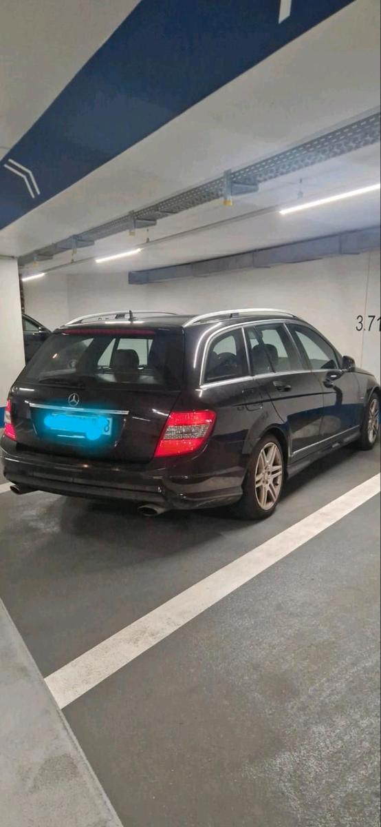 Mercedes-Benz  2009 — photo 8