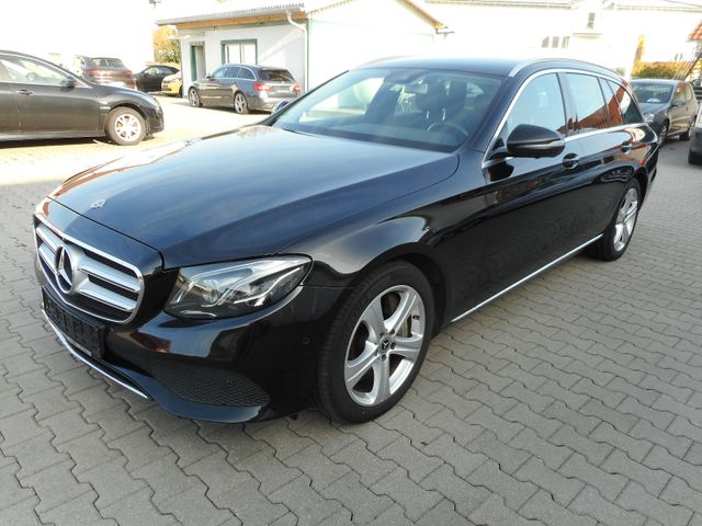 Mercedes-Benz E 350 d T 4M  Avantgarde   Leder  Multibeam  AHK