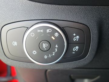 Bild 14 Ford Fiesta Klima Winterpaket DAB LED