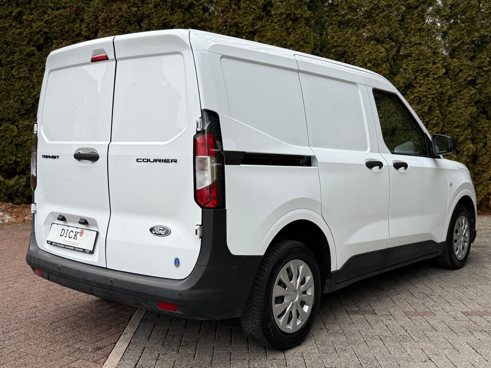 Fahrzeugabbildung Ford Transit Courier 1.5 TDCi CARPLAY+KLIMA+PDC+VIRT+
