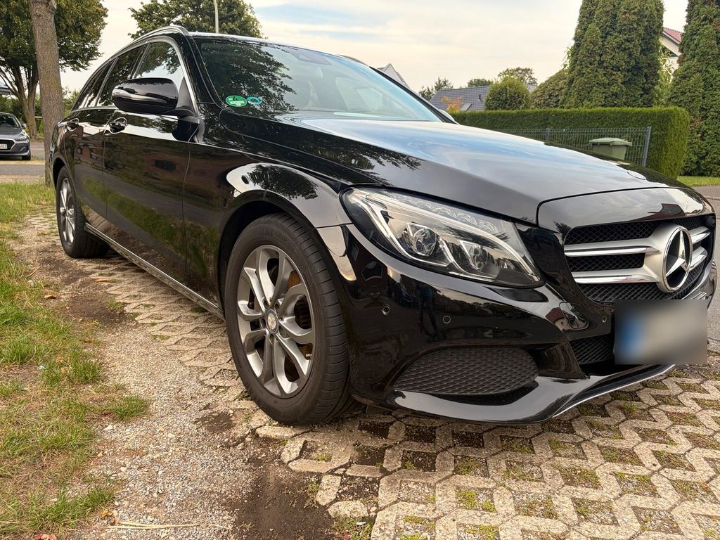Image of Mercedes-Benz E 250