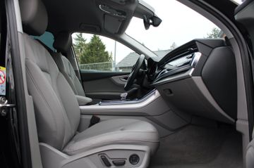 Audi Q7 - 10