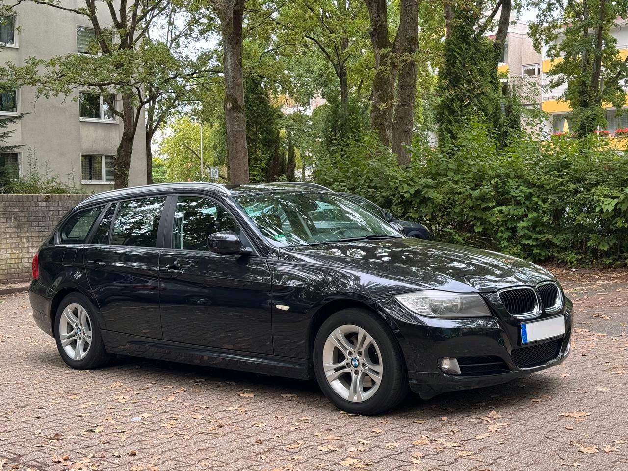 BMW 318 2012 — photo 5