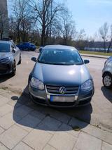 Volkswagen VW Jetta 1.6 TSI - Volkswagen Jetta mit Benzin-Antrieb: Limousine, 1.6