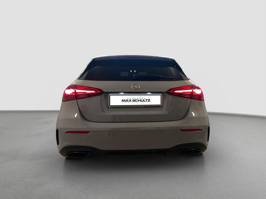 Fahrzeugabbildung Mercedes-Benz A 180 Kompaktlimousine AMG Line*Night Paket*LED