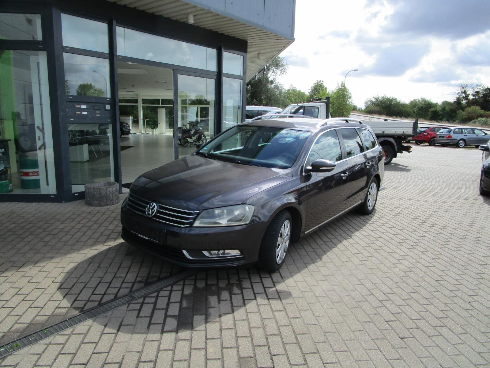 Volkswagen Passat Variant Trendline BlueMotion/BMT