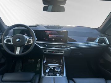 BMW X7 - 7