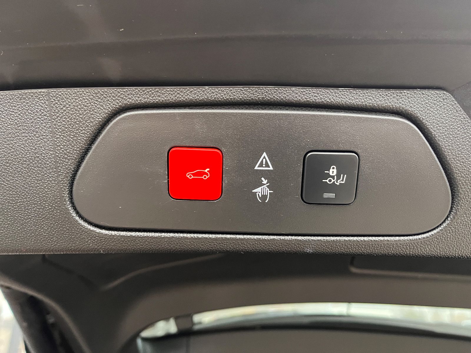 Fahrzeugabbildung Opel Grandland (X) 1.6 Turbo Automatik