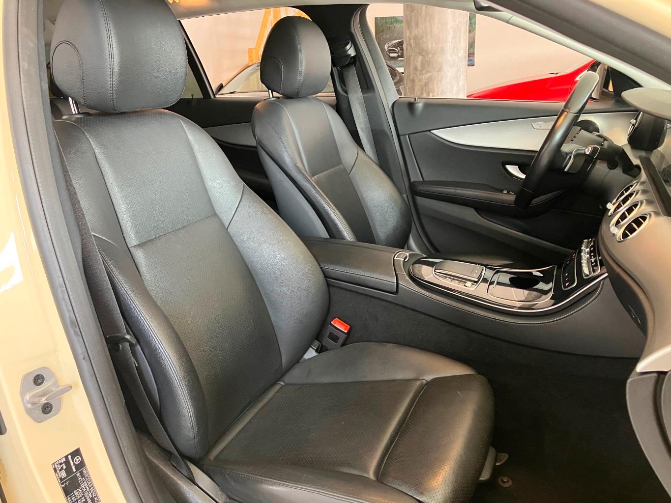 Mercedes-Benz E 220 d T 9G TAXI MBUX Navi Plus Kamera