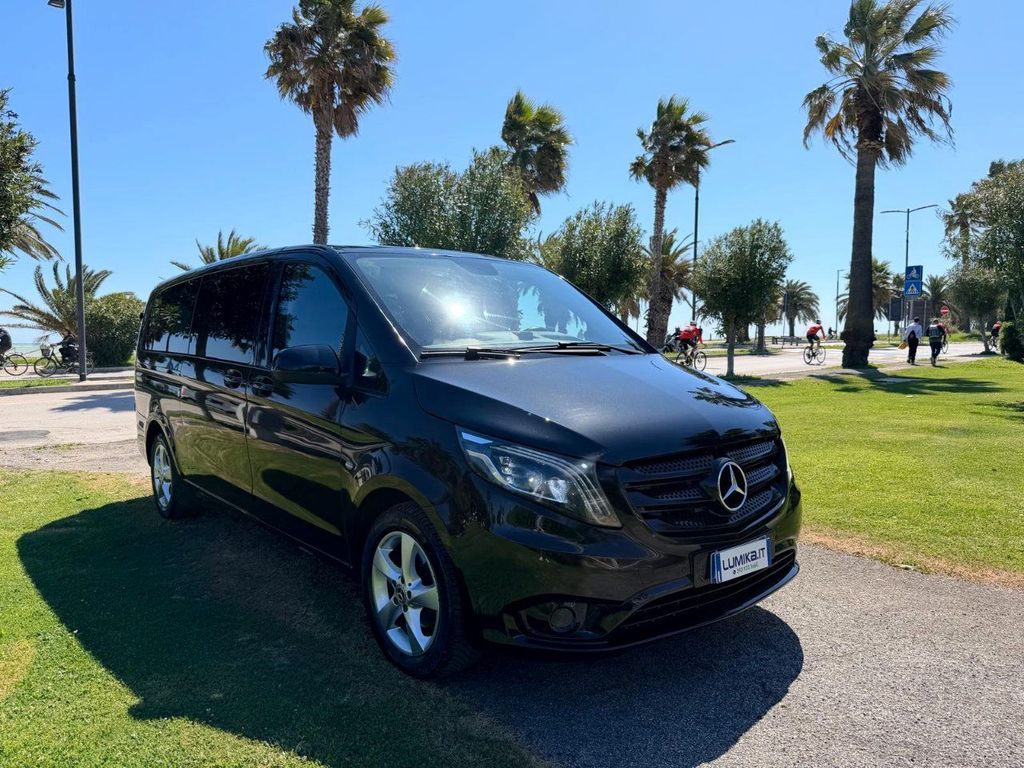Image of Mercedes-Benz Vito