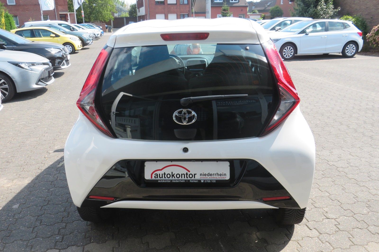 Fahrzeugabbildung Toyota Aygo AYGO X-PLAY SITZH. APP-CONNECT KLIMA 1H.