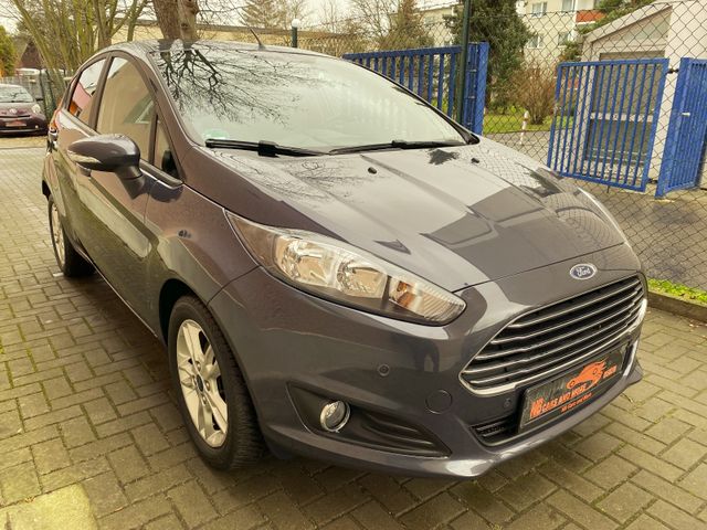 Ford Fiesta Sync Edition aus 2. Besitz, Klima, PDC!!!