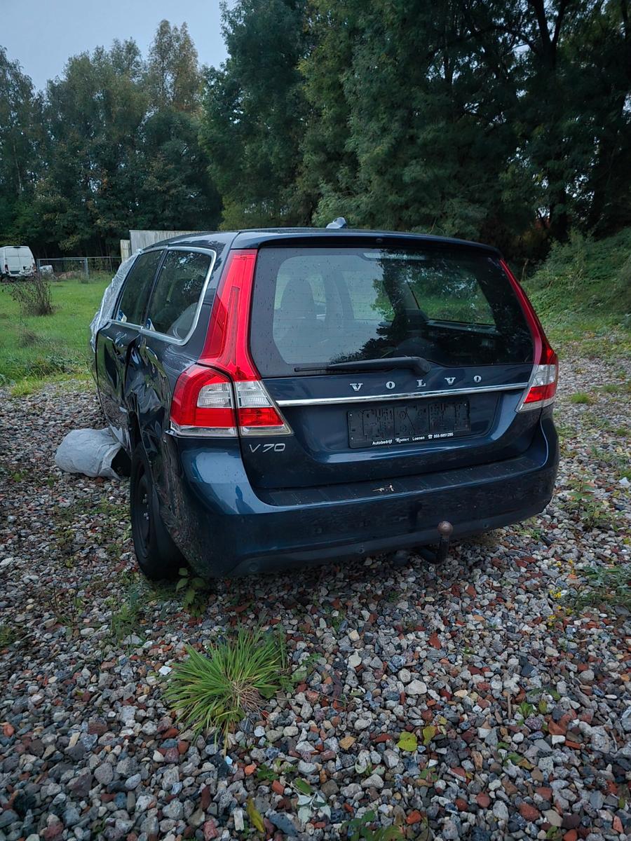 Volvo V70 2013 — photo 10