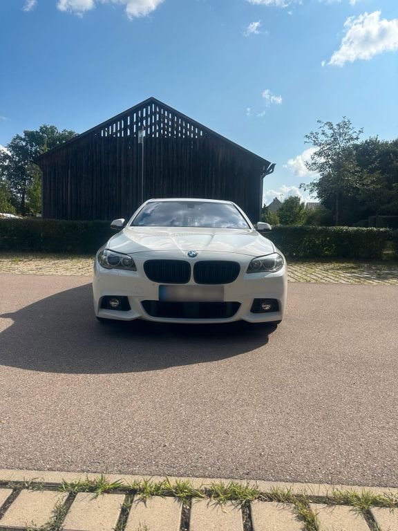 Image of BMW 320