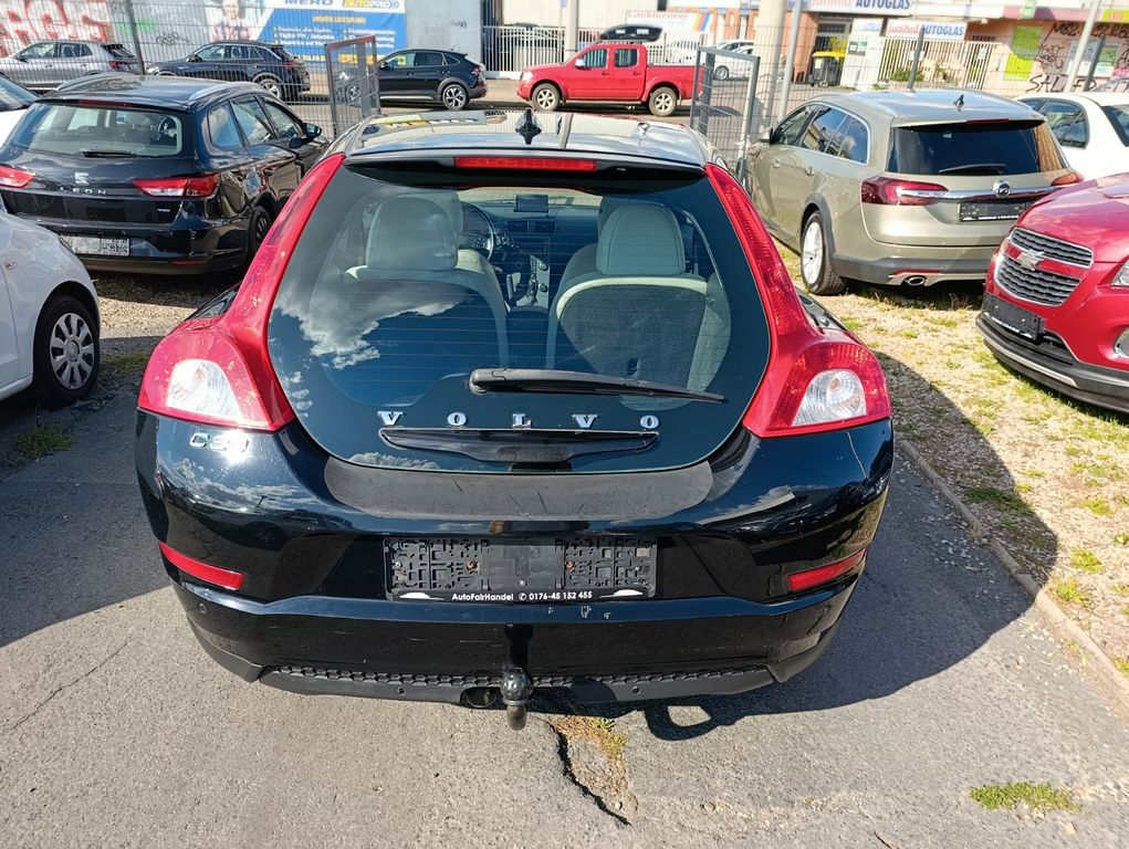 Volvo C30 D2 Kinetic*NAVI*PDC*KLIMAA*MFL*TEMP*USB*ISOF