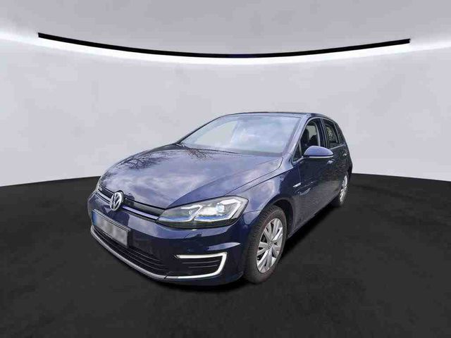 Volkswagen e-Golf 100KW (WäPu,CCS,SHZ,RFK,KESSY,LED+FLA,..)