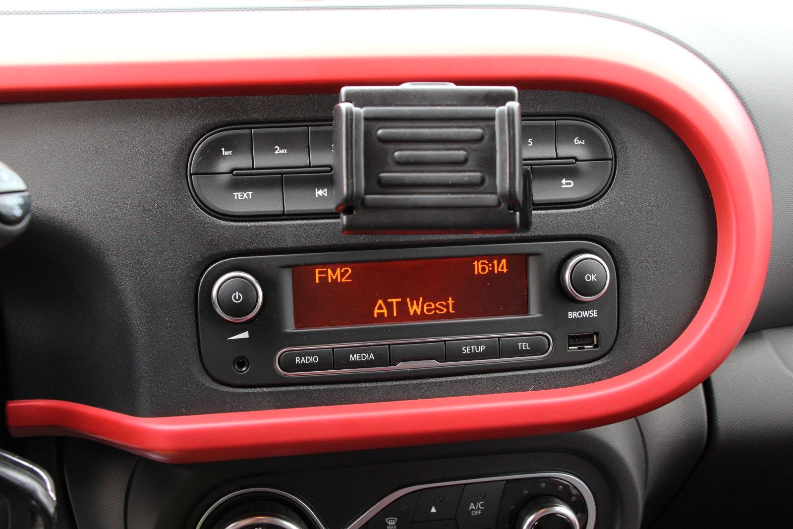 Fahrzeugabbildung Renault Twingo Chic 1.0 SCe