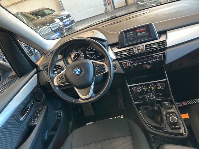 MYAUTOCENTER – Gebraucht- und Jahreswagen mit Werkstattservice in Pfaffenhofen BMW 218 *SERVICE NEU*TÜV 1227*TEMPO*2-ZONEN*SZHZ*
