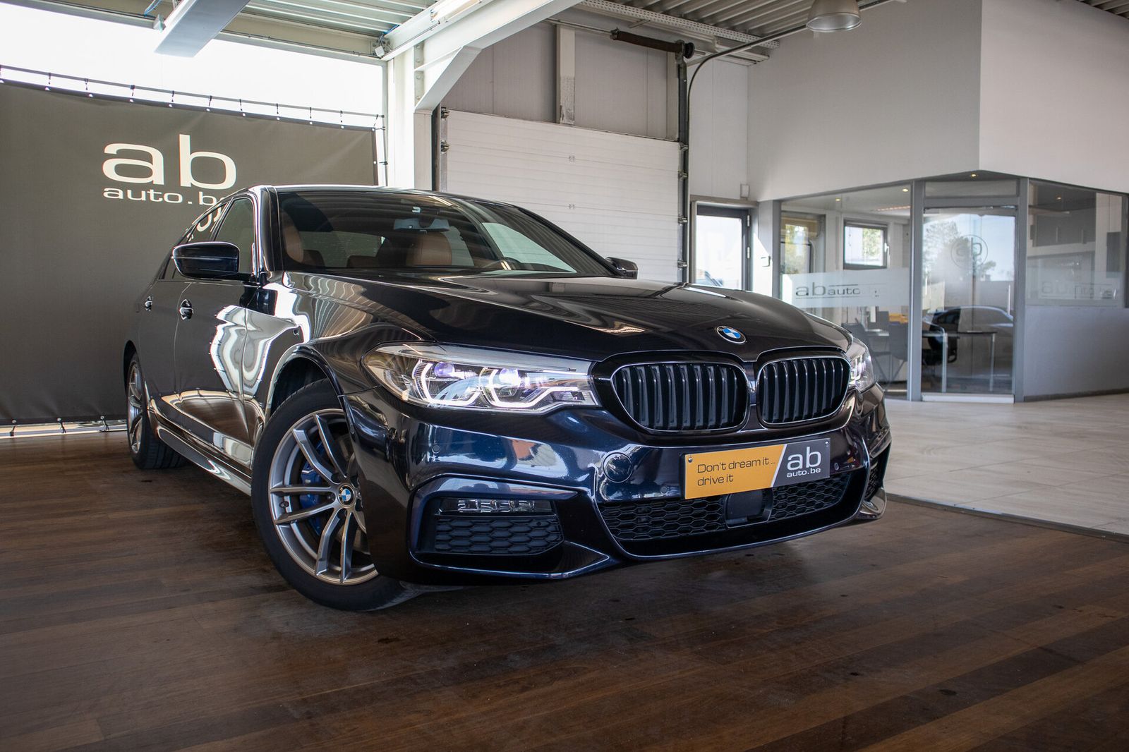 BMW 530 e, M SPORT, DRIVING ASS PLUS, COMFORT ACCESS imagem 3