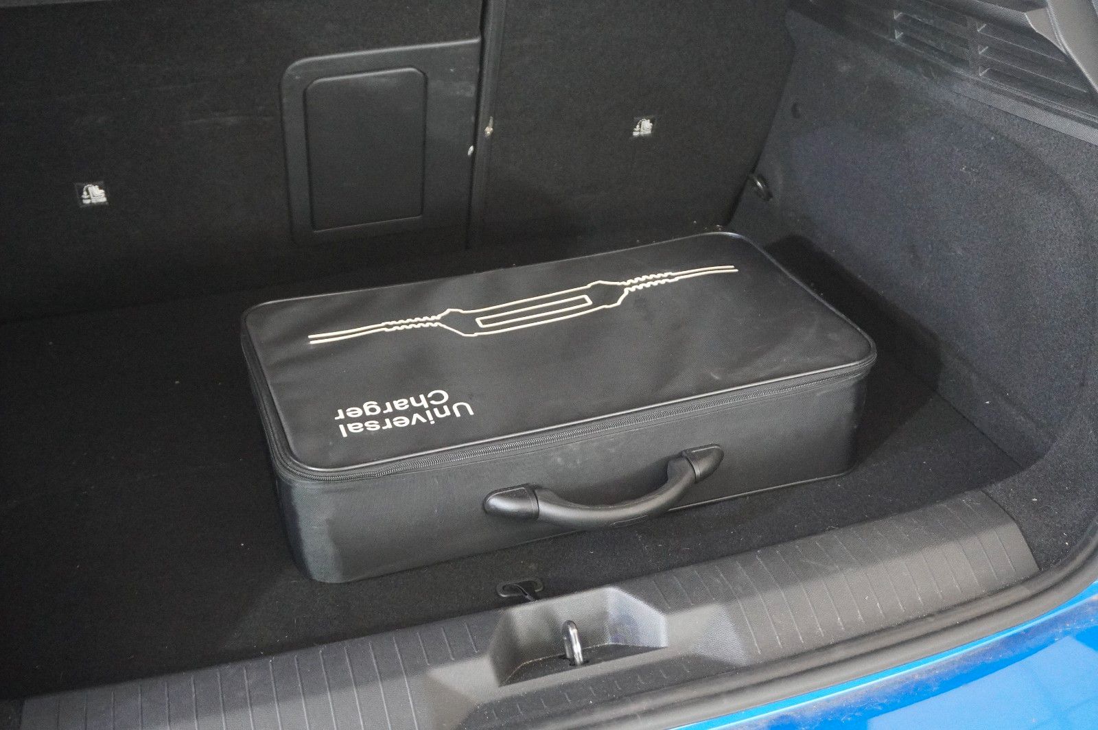 Fahrzeugabbildung Opel Astra L Lim. 1.6 HYBRID ELEGANCE NAVI/LED/SH/AHK