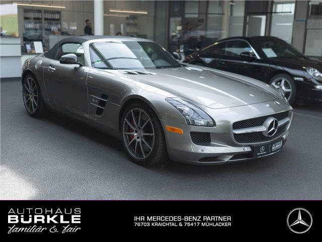 Mercedes-Benz SLS AMG Roadster erst 14.300KM,Neuwertig,Carbon!