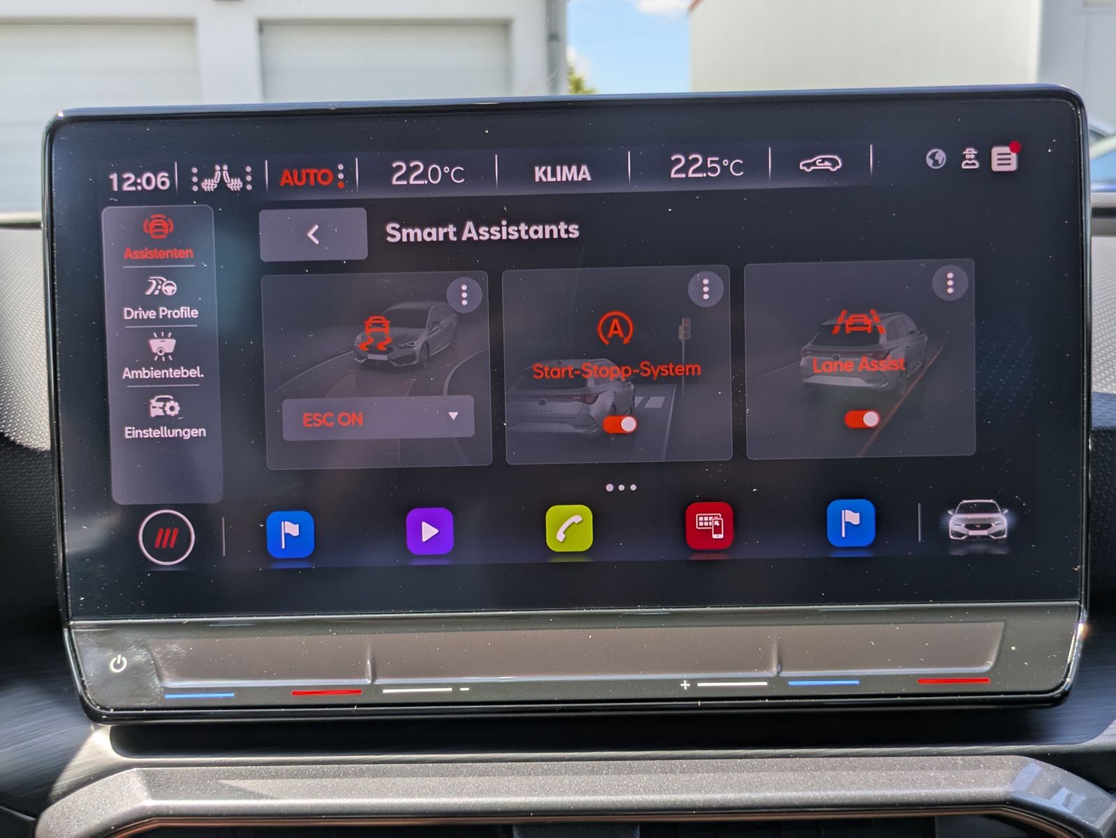 Fahrzeugabbildung CUPRA Leon 1.5 eTSI DSG MATRIX-LED*ACC*APP*KAMERA*18"