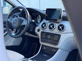Mercedes-Benz Urban - Polarsilber mit hellem Interieur  - silberne Mercedes-Benz GLA 200