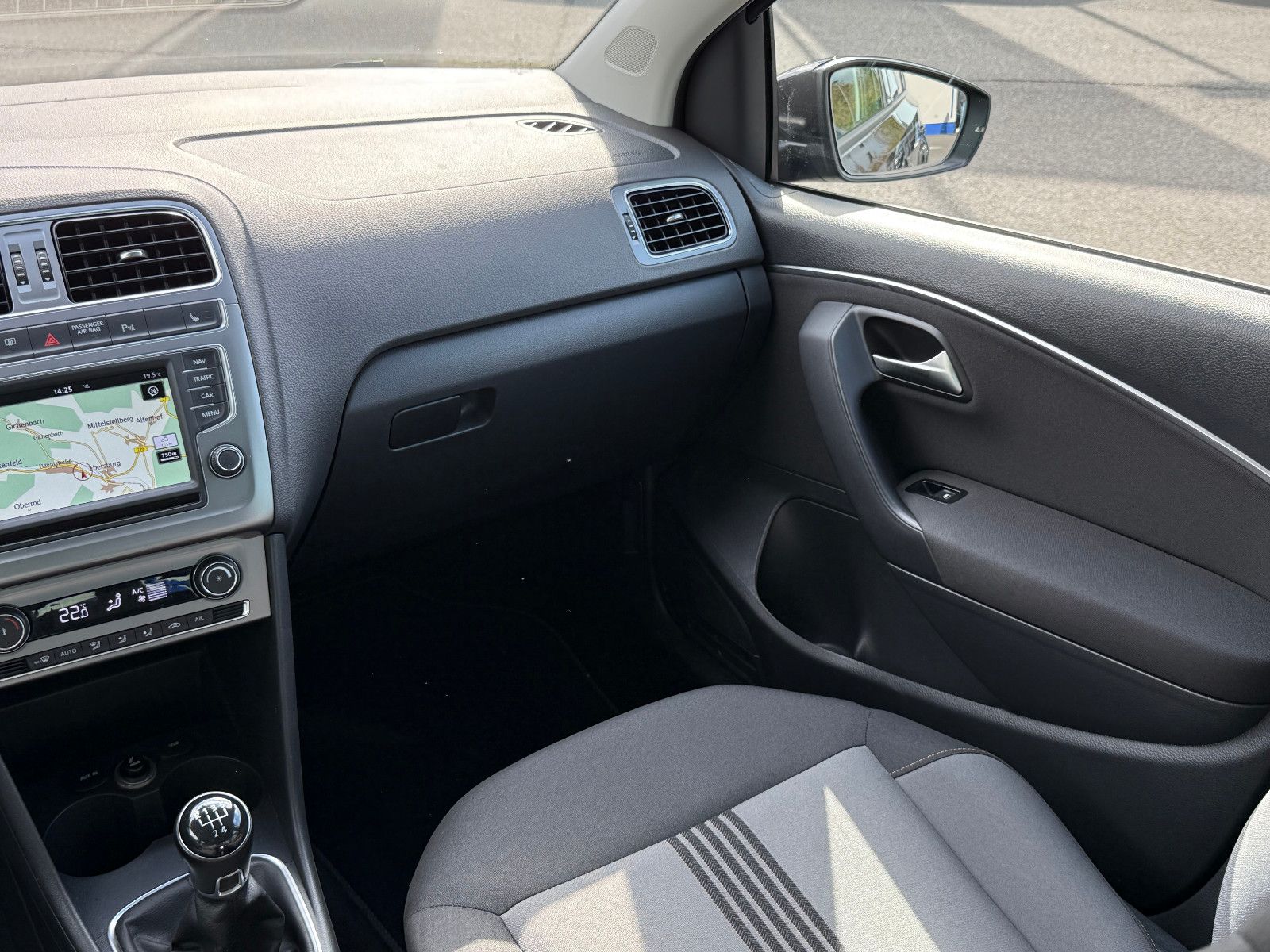 Fahrzeugabbildung Volkswagen Polo V Allstar 1.4 TDI Start-Stopp GRA Navi SHZ
