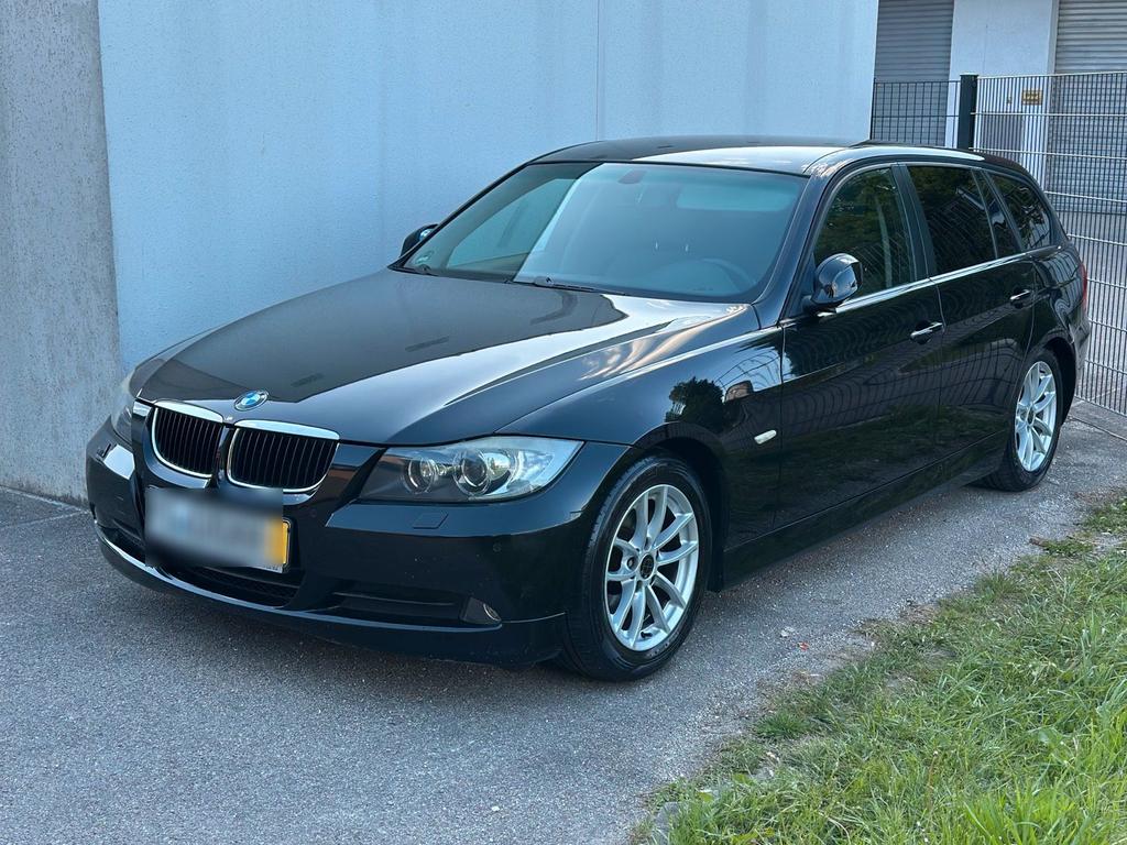 BMW 320
