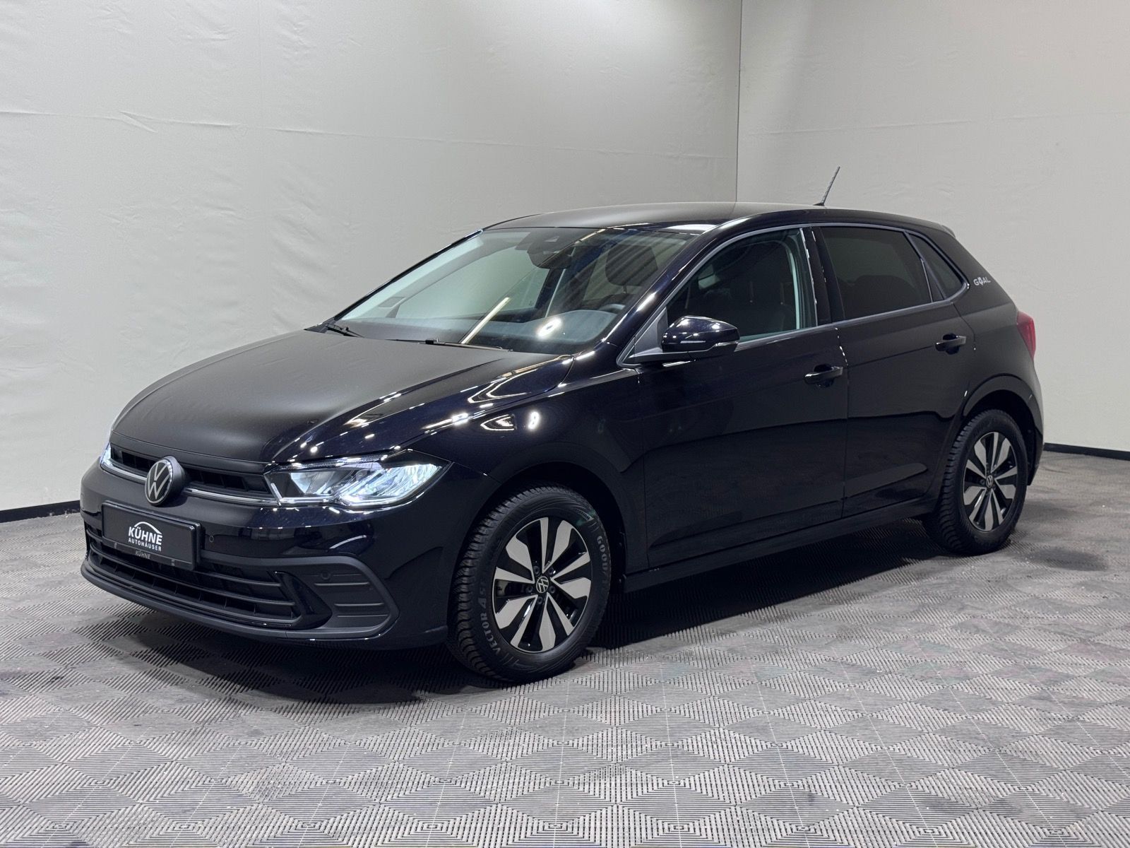 Volkswagen Polo Goal 1.0 TSI DSG LED ACC NAVI DAB APP-CON foto 2