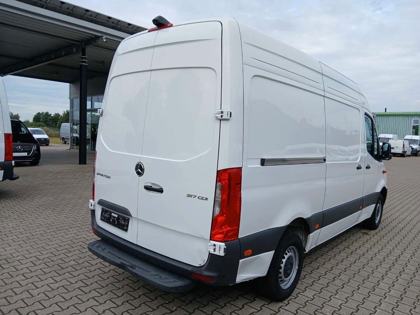 Fahrzeugabbildung Mercedes-Benz Sprinter III Kasten MBUX Kamera Tempomat Totwkl.