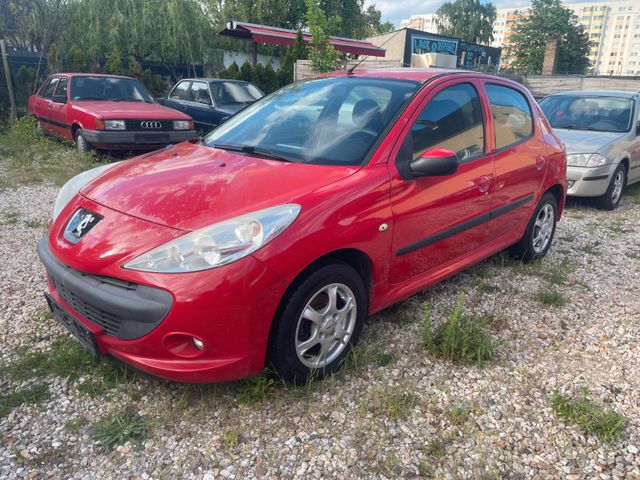 Peugeot 206 +  1.1  Klima Servo  ABS  ZV PDC