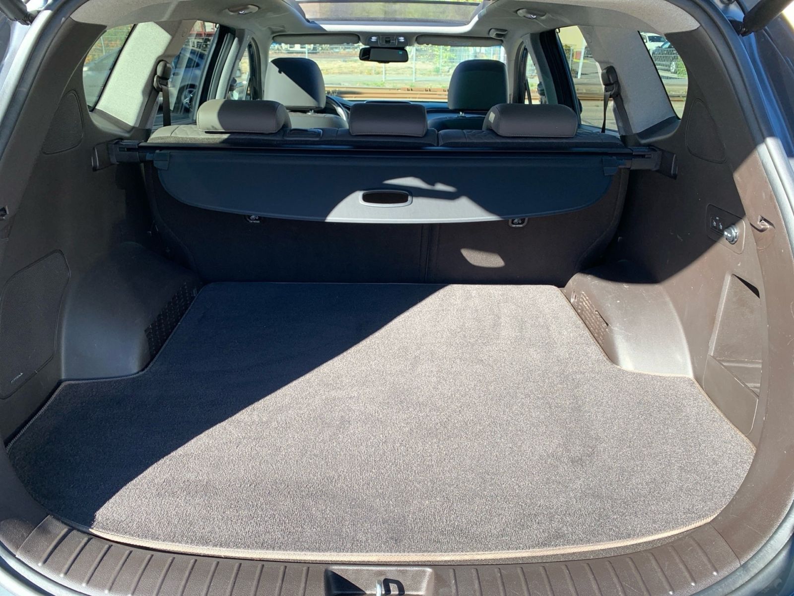 Fahrzeugabbildung Hyundai SANTA FE 2.2 CRDi DPF Premium 4WD Panorama Schie