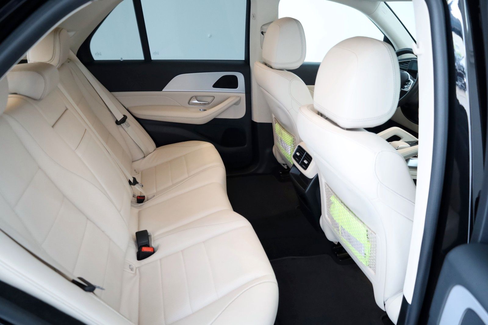 Fahrzeugabbildung Mercedes-Benz GLE 350de 4M Leder,Navi,LED,Kamera,SH,PDC,ParkP.