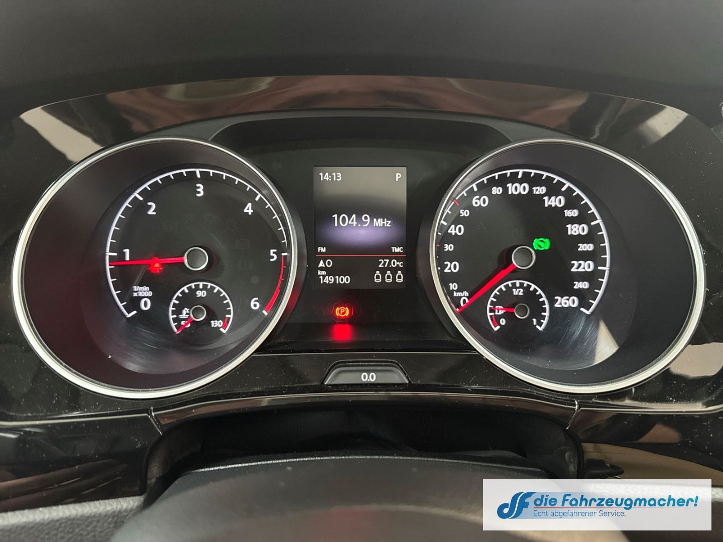 Fahrzeugabbildung Volkswagen Touran Comfortline TDi  DSGPano LED Navi Massage