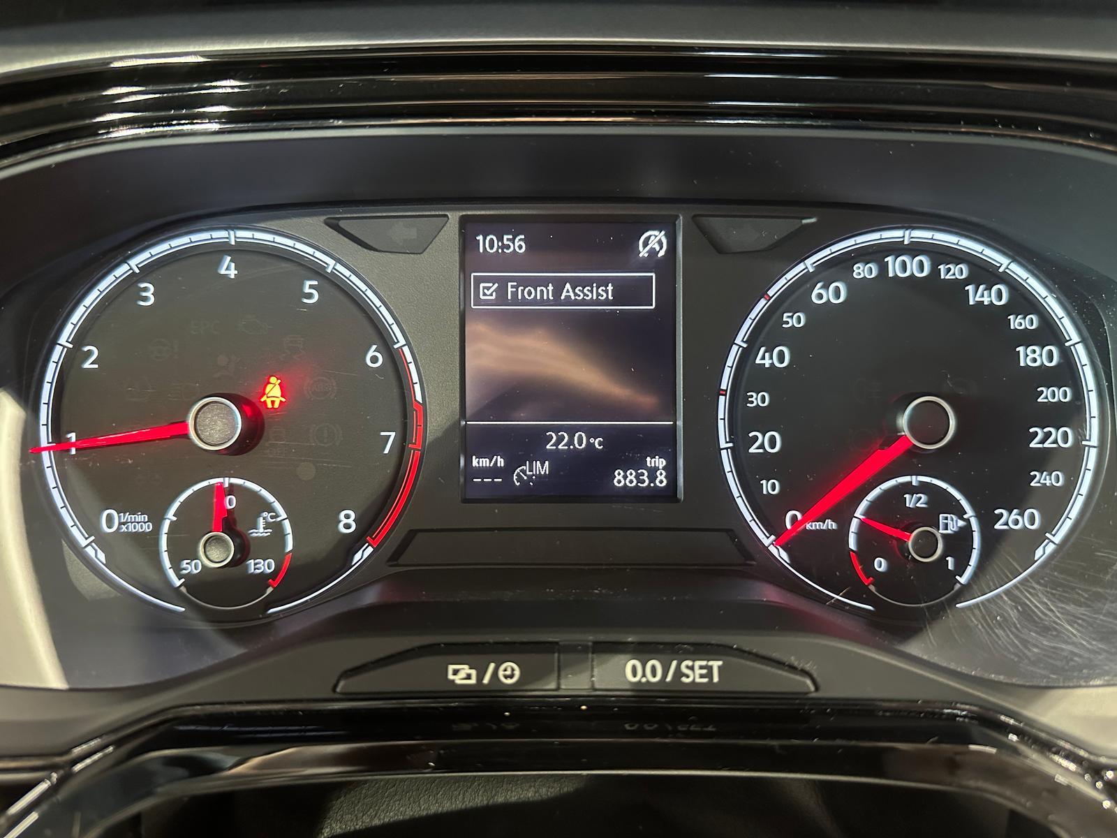 Volkswagen POLO COMFORTLINE KEYLESS TEMPOMAT PDC KAMERA NAV