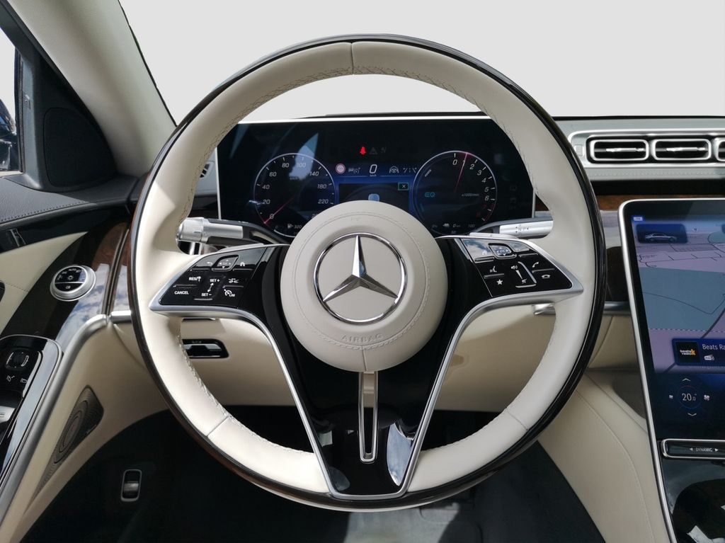 MERCEDES-BENZ S-Class 2022
