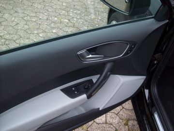 Bild 8 Audi A1 1.2 ambition Alu BT Klima Sitzheizung Xenon