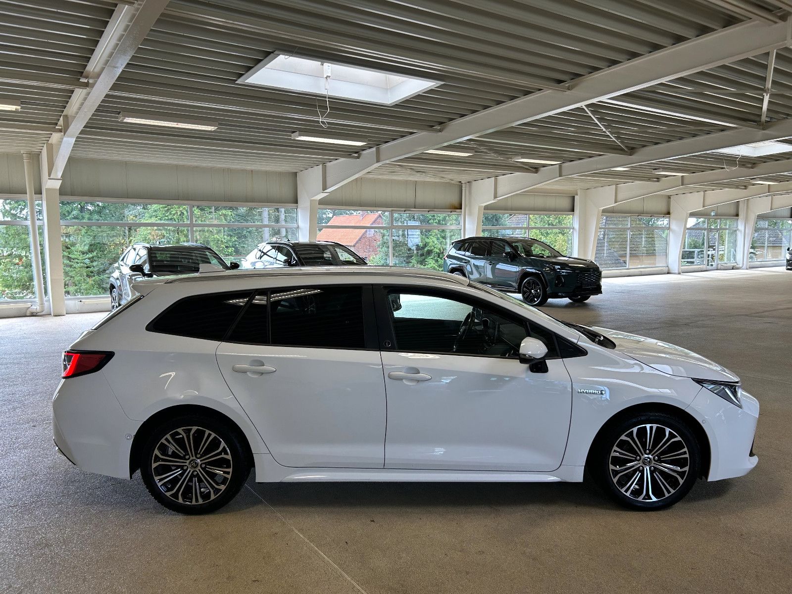 Toyota Corolla Touring Sports Hybrid Team D imagem 2