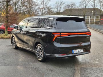 DFSK Forthing 9 HEV Luxus-Van, Massage, 7-Sitzer