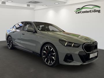 صورة 2 لـ 2023 BMW I5